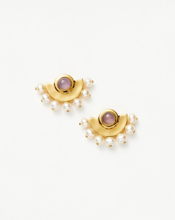 Limited Edition Zenyu Fan Pearl Stud Earrings Fashion