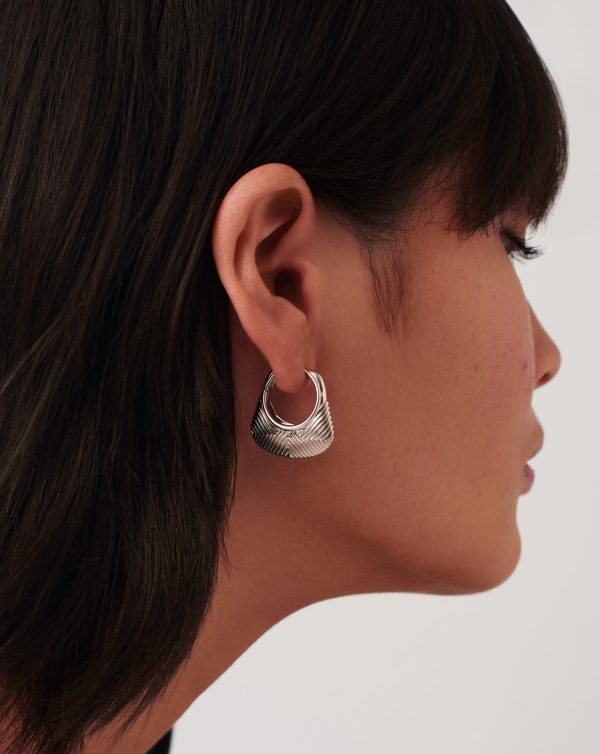 Hera Ridge Hoop Earrings Fashion