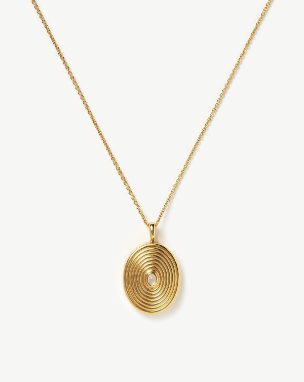 Oval Locket Pendant Necklace Fashion