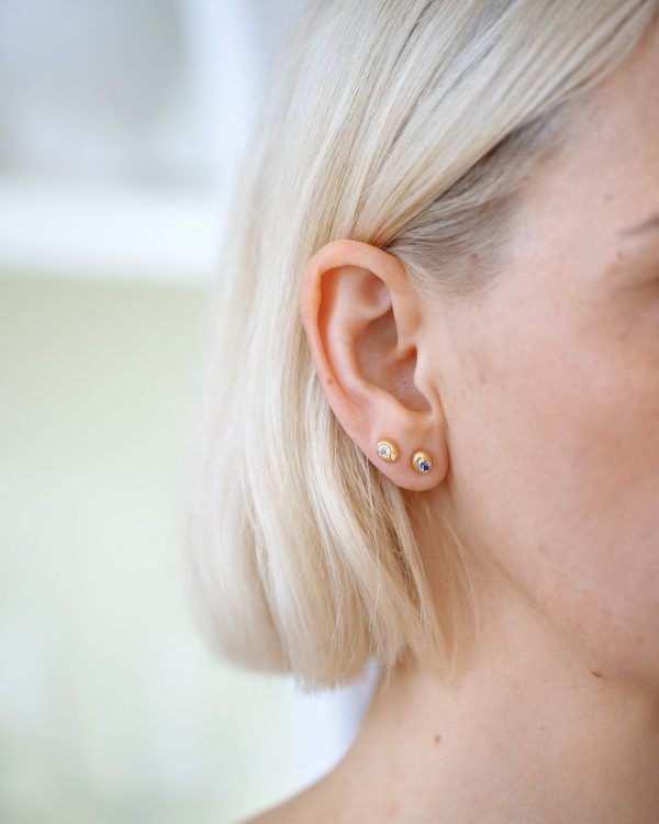 Level Stud Earrings - Bicolor Blue Sapphire on Sale