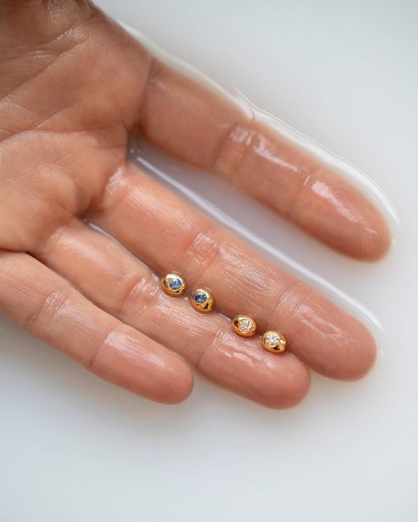 Level Stud Earrings - Bicolor Blue Sapphire on Sale