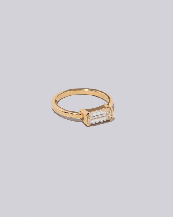 Vibrato Ring Fashion