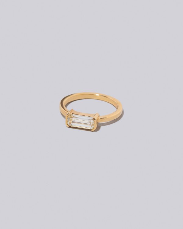 Vibrato Ring Fashion